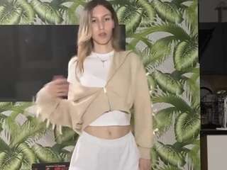 narcisabeazer Live Webcam on CamSoda