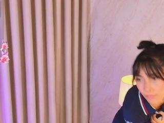 AdharaMancini live webcam show