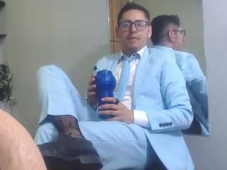 alex-levi live webcam show