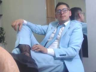 alex-levi live webcam show