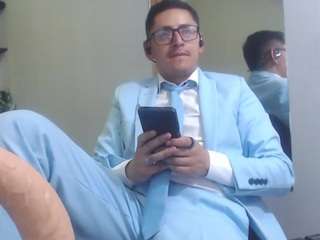 alex-levi live webcam show