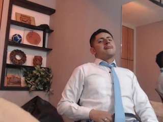 Alex-levi live webcam show