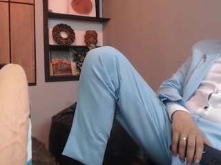 Alex-levi live webcam show