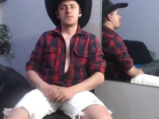 Alex-levi live webcam show