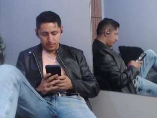 Alex-levi live webcam show