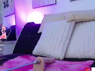 hilary-parra Live Webcam on CamSoda