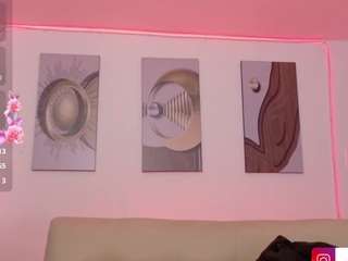 Hilary-Parra live webcam show
