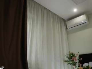SharleneZinser live webcam show