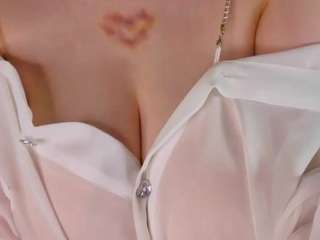 Silknsin777 live webcam show
