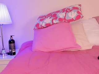 violette-rouse live webcam show