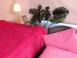 Violette-rouse live webcam show
