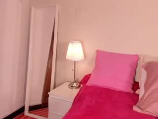 Violette-rouse live webcam show