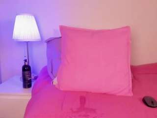 Violette-rouse live webcam show