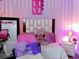 andy-gamboa22 Live Webcam on CamSoda