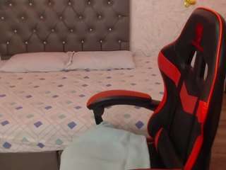 CherrySummers live cam on CamSoda