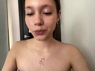 destinylatourette live webcam show