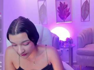 kiara-wren live webcam show