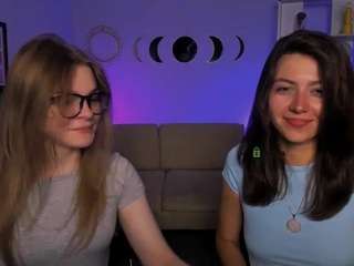 Lily Sin1 camgirl en direct