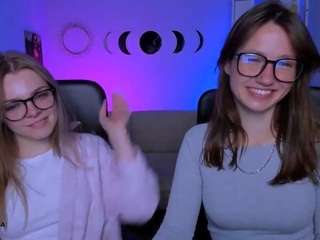 lily-sin1 live webcam show