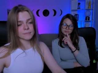 lily-sin1 live webcam show
