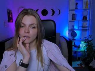 lily-sin1 live webcam show