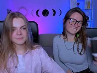 lily-sin1 live webcam show