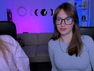 lily-sin1 live webcam show
