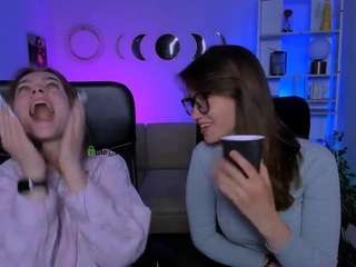 lily-sin1 live webcam show
