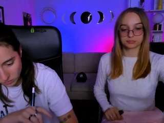 lily-sin1 live webcam show