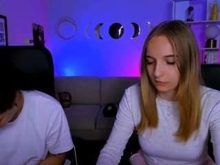 lily-sin1 live webcam show