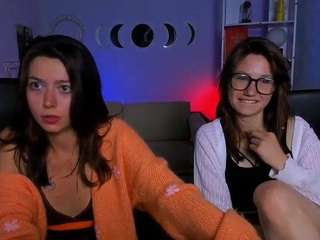 lily-sin1 live webcam show