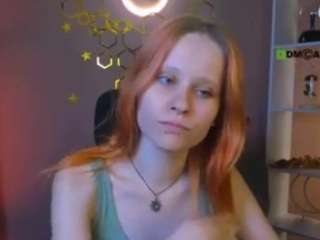 lily-sin1 live webcam show