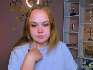 lily-sin1 live webcam show