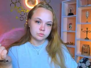 lily-sin1 live webcam show