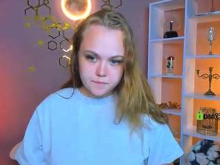 lily-sin1 live webcam show