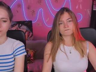 lily-sin1 live webcam show