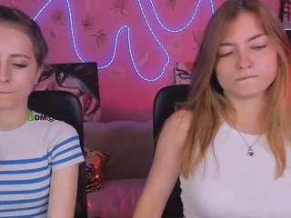 lily-sin1 live webcam show
