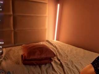 lunefallenstar live webcam show