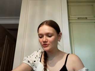 madgerounsaville Live Webcam on CamSoda