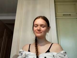 madgerounsaville Live Webcam on CamSoda