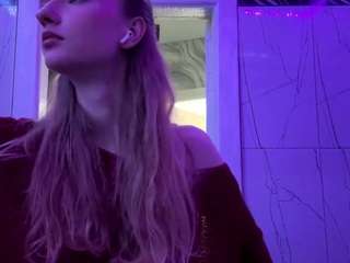rebbecabezak Live Webcam on CamSoda