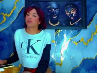 LuxuryQueens live cam preview