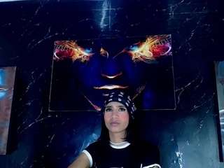 LuxuryQueens live cam preview
