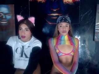 LuxuryQueens live cam preview