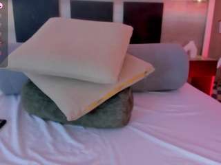 Sasha Wolff Camgirl live