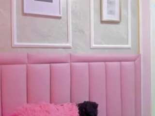 Velvetgirll's live stream
