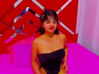Velvetgirll live webcam show