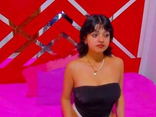 Velvetgirll live webcam show