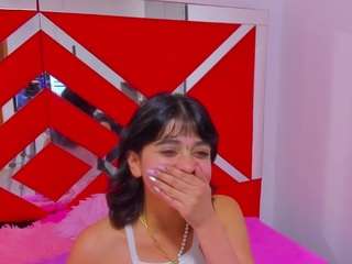 Velvetgirll live webcam show