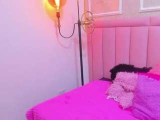 Velvetgirll live cam preview